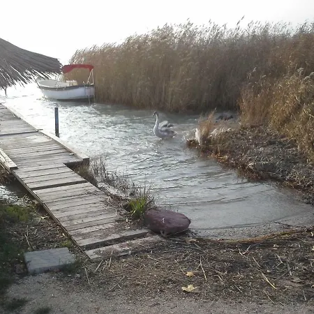 Petofi Sandor Utca 펜션 Balatonfůzfő